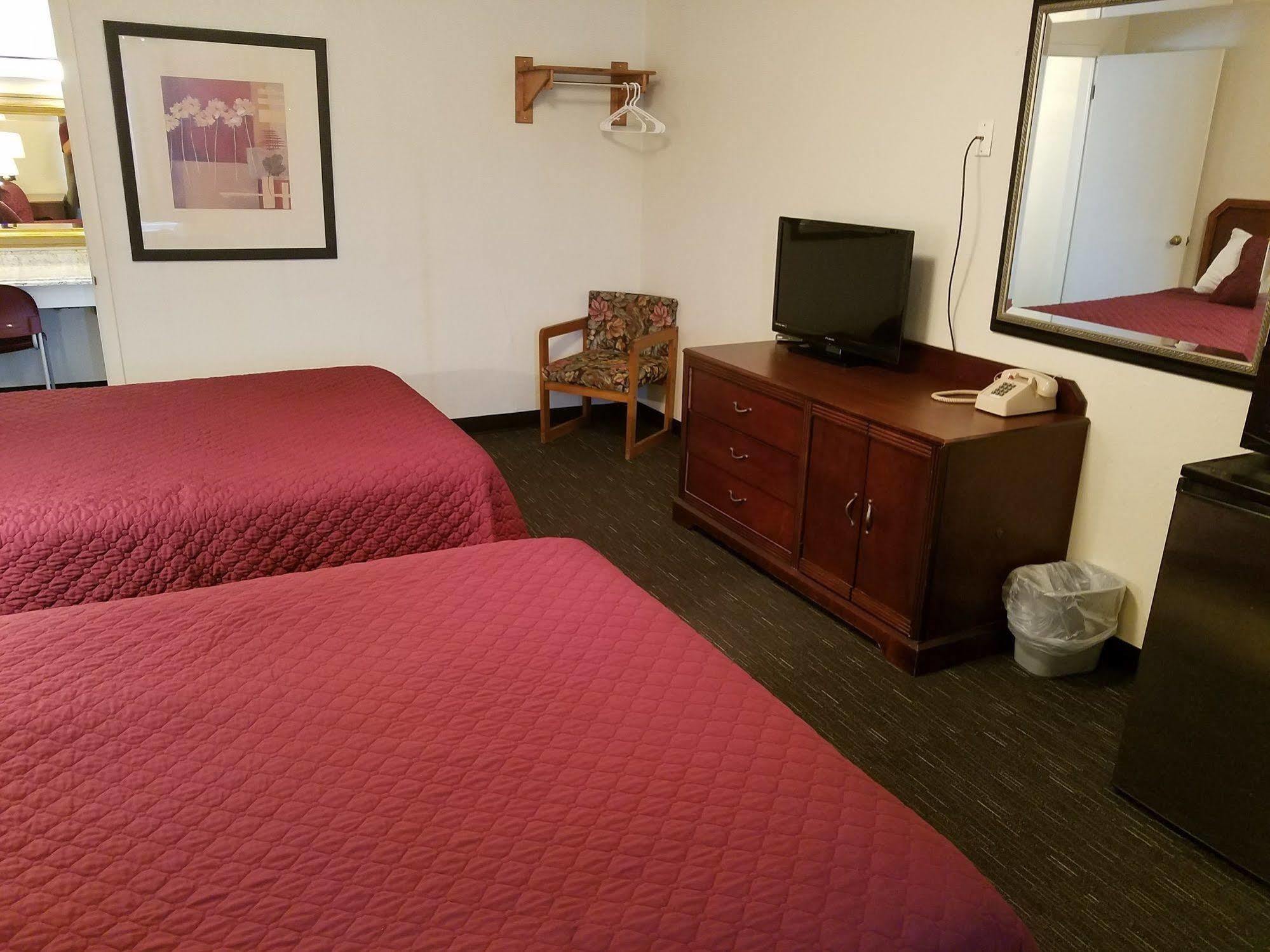 West Plains Motel Экстерьер фото