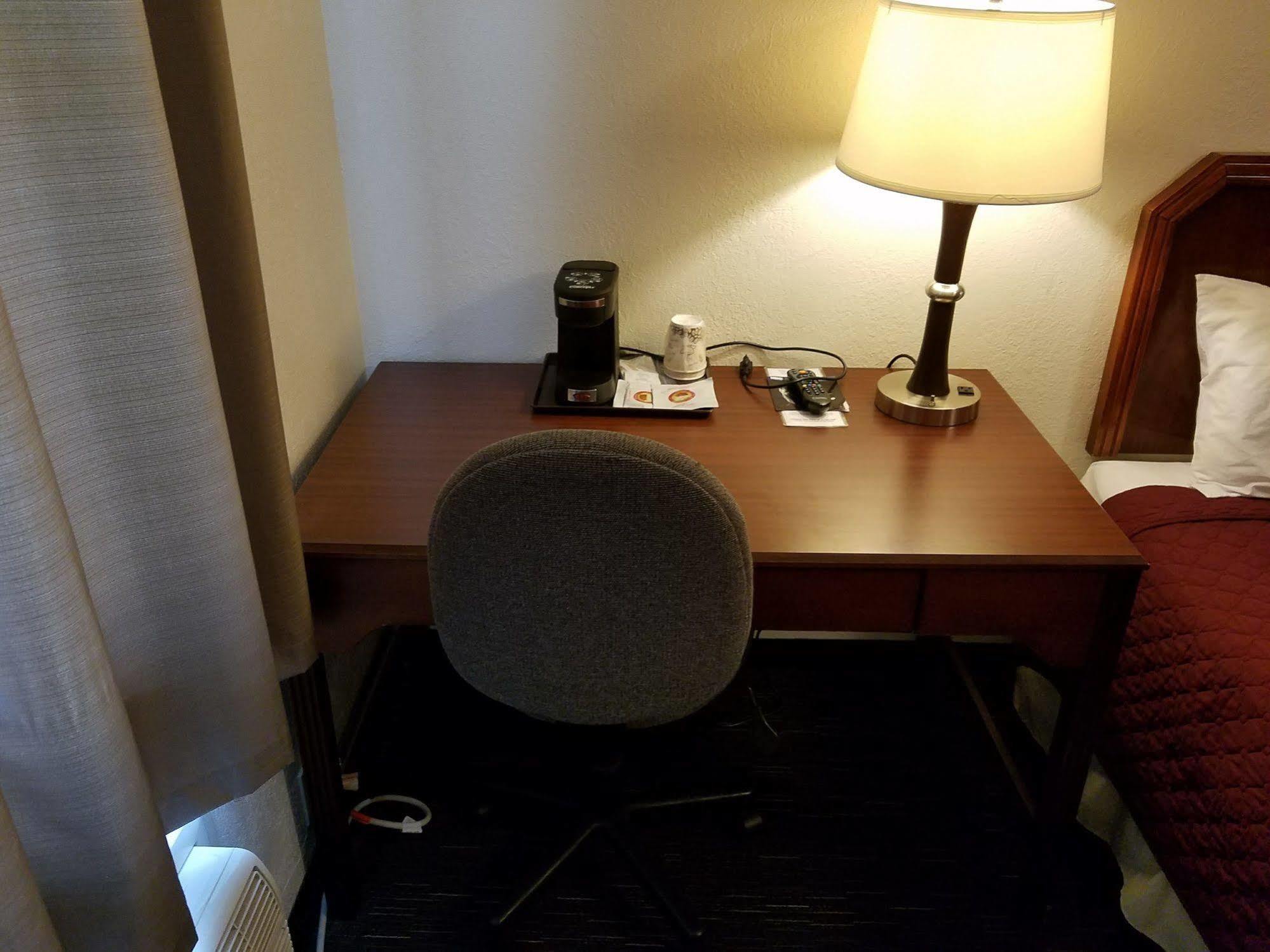 West Plains Motel Экстерьер фото