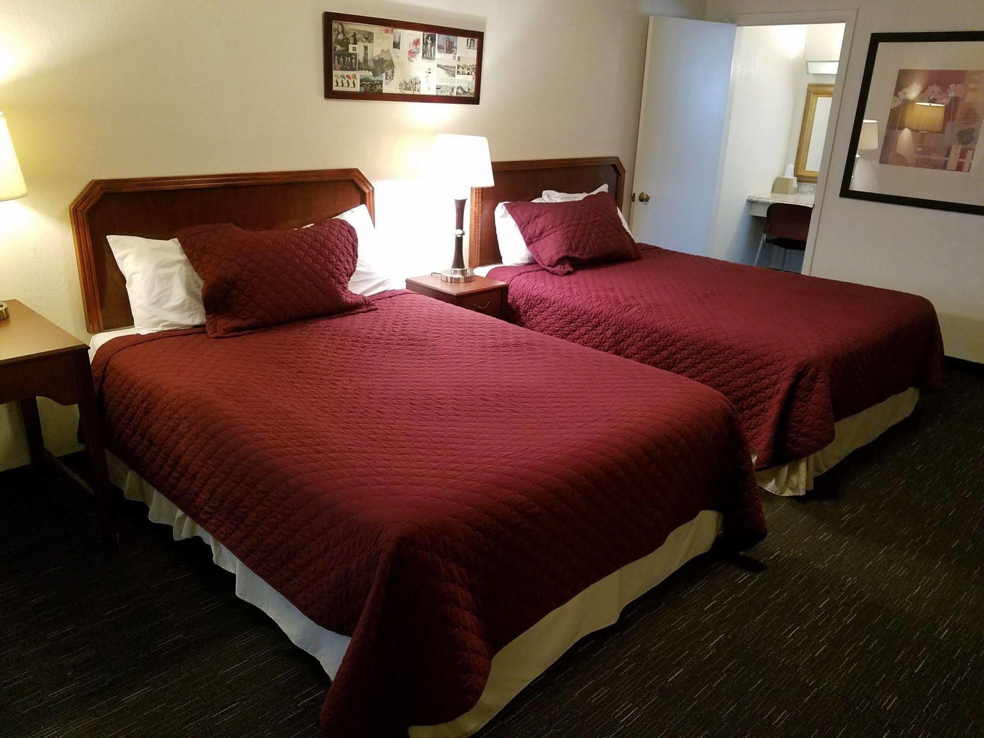 West Plains Motel Экстерьер фото